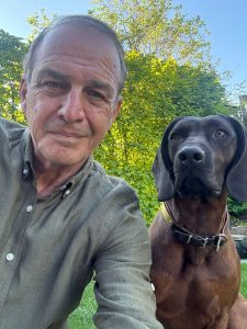 Frank Cernik mit Jagdgebrauchshund Finn